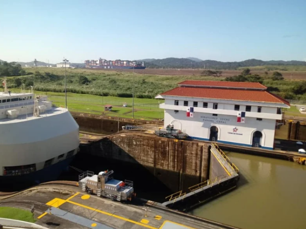 PANAMA CITY TOUR AND CANAL